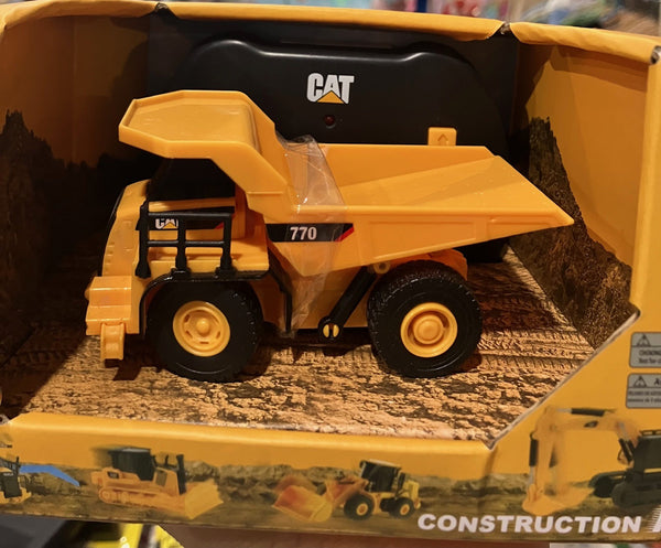 Diecast Masters Toy Range Radio Control Mini RC CAT D7E Track-Type Tractor