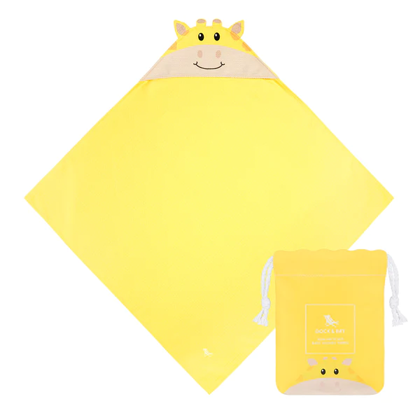 Greta Giraffe Hooded Towel